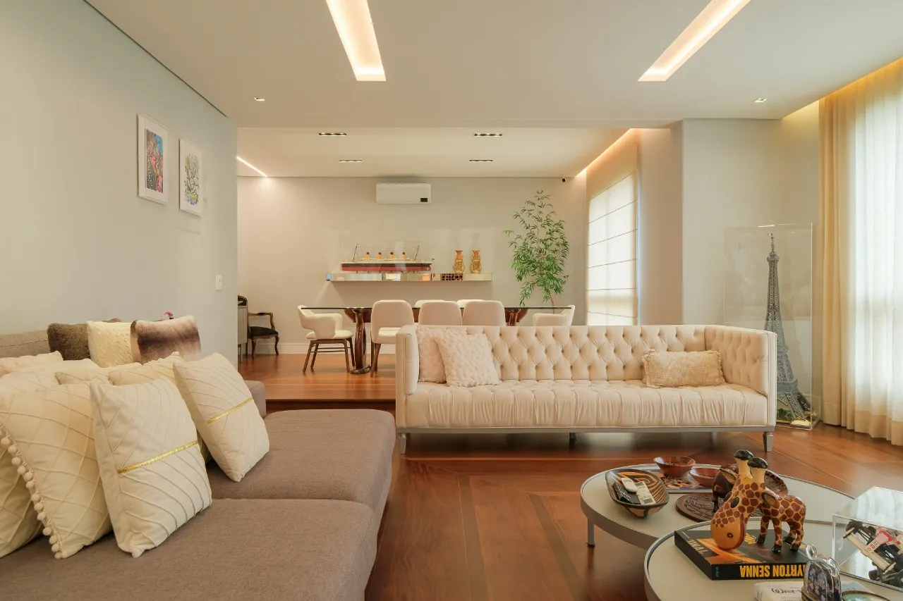 Apartamento totalmente reformado à venda na Vila Nova Conceição. – 20820