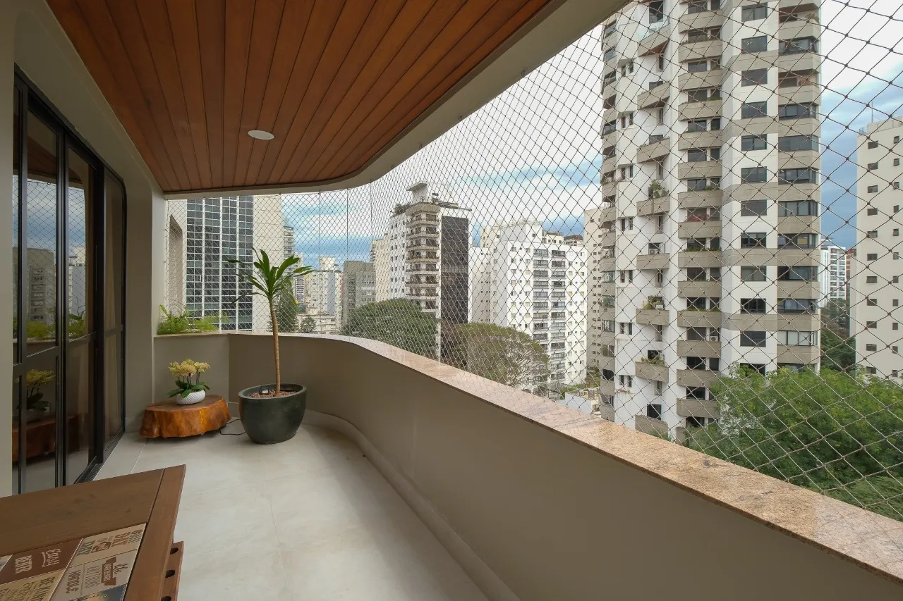 Apartamento totalmente reformado à venda na Vila Nova Conceição. – 20820