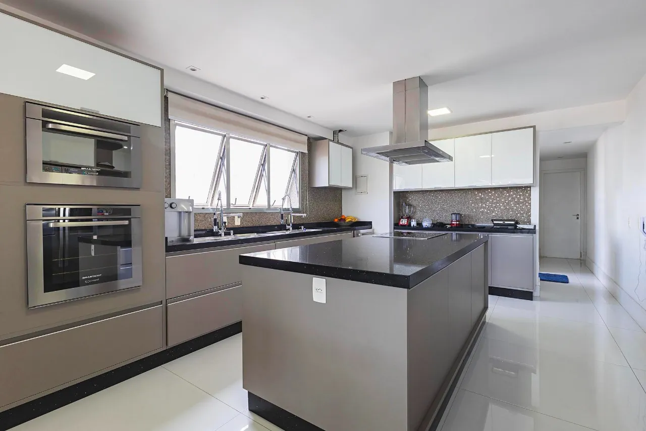 Apartamento em andar alto com vista definitiva – 20842