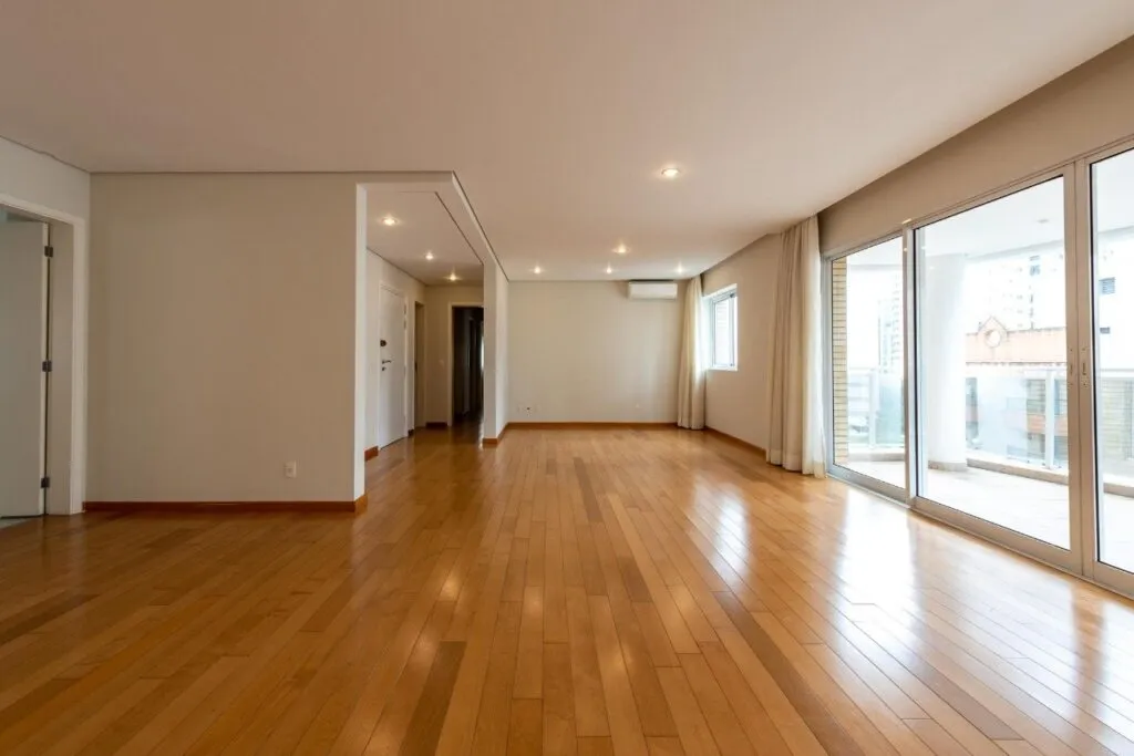 Pertinho da Praça Pereira Coutinho e Parque Ibirapuera no coração da Vila Nova Conceição. – 8824