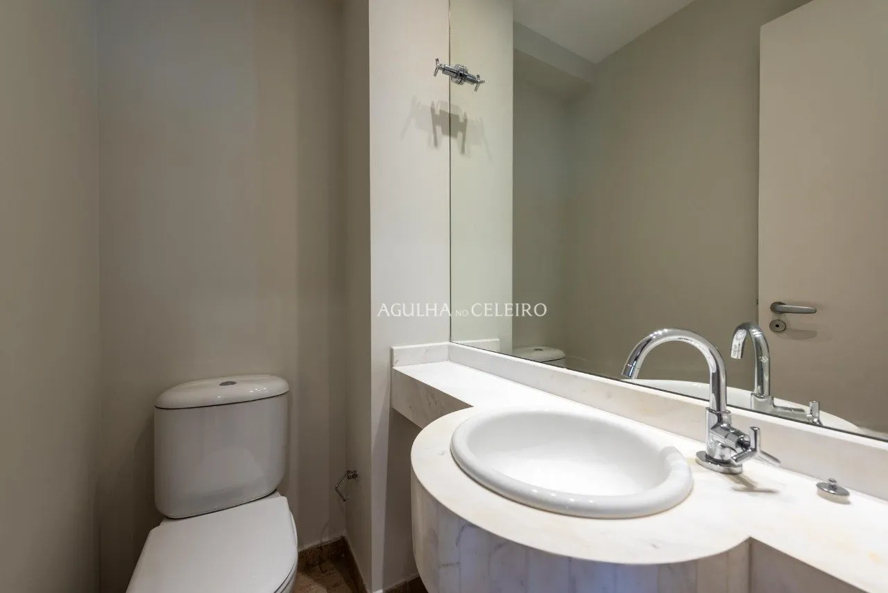 Pertinho da Praça Pereira Coutinho e Parque Ibirapuera no coração da Vila Nova Conceição. – 8824