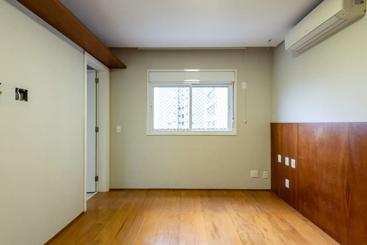 No edifício ícone do bairro, um refúgio impecável de alma cosmopolita – 9065