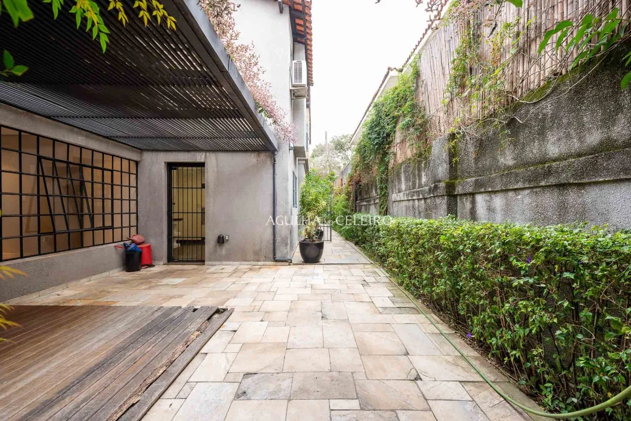 Casa espaçosa à venda no Jardim Paulista – 9862