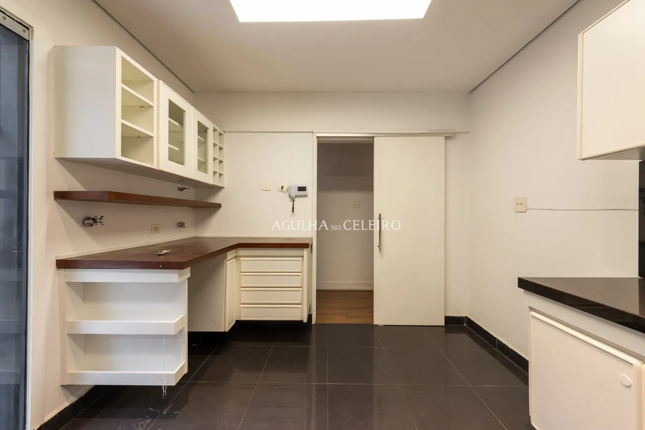 Casa espaçosa à venda no Jardim Paulista – 9862