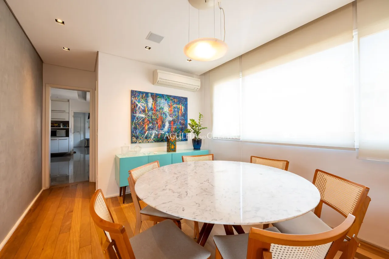 Lindo apartamento totalmente reformado a venda em Pinheiros. – AP1099