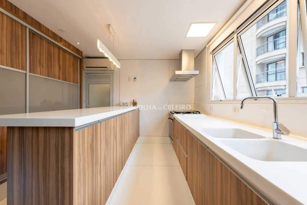 Apartamento sofisticado à venda no Itaim Bibi. – AP1385