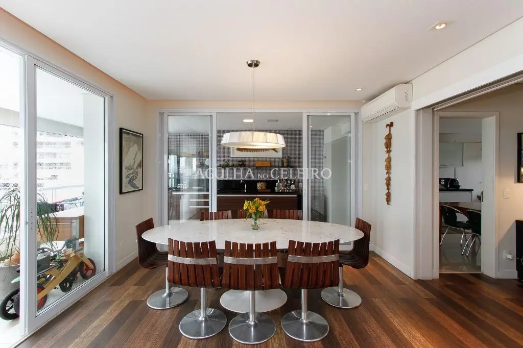 Venda/Locação/Campo Belo: perfeito para a família moderna – AP2236