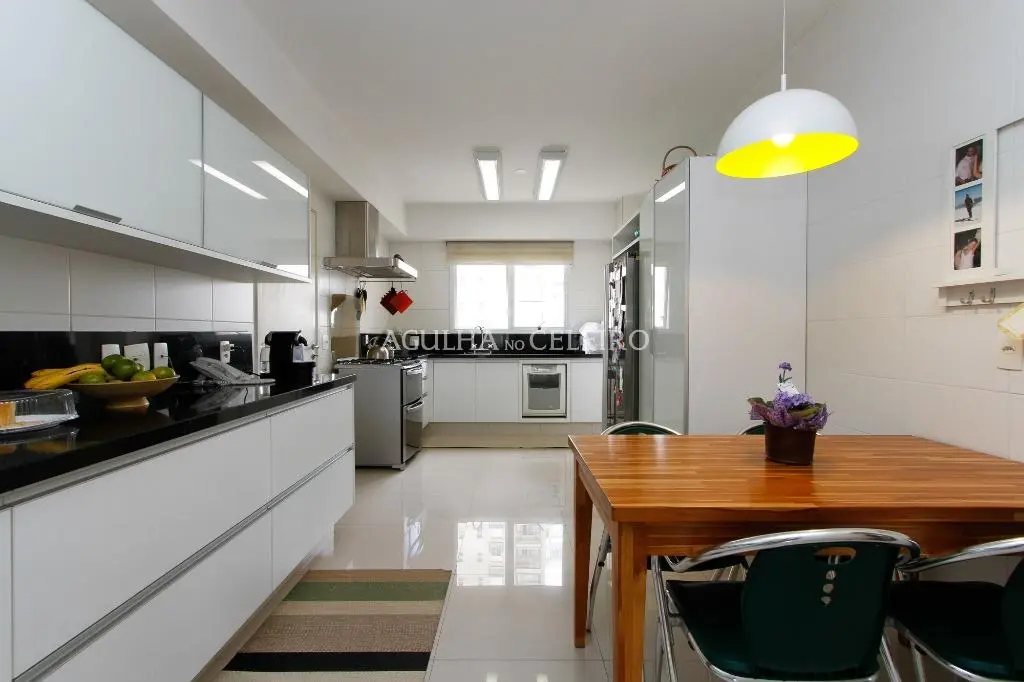 Venda/Locação/Campo Belo: perfeito para a família moderna – AP2236