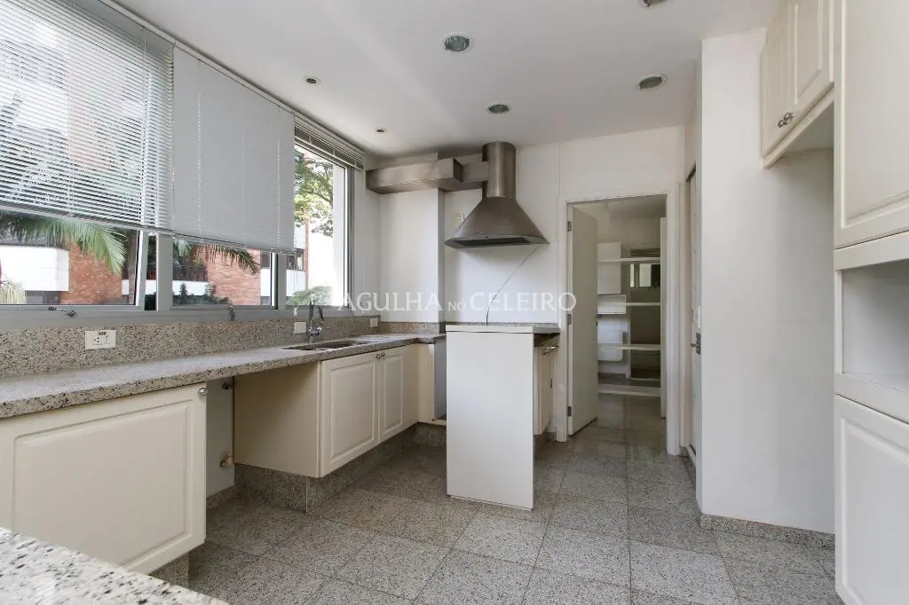 Apartamento único perto do Clube Paulistano. – AP2326