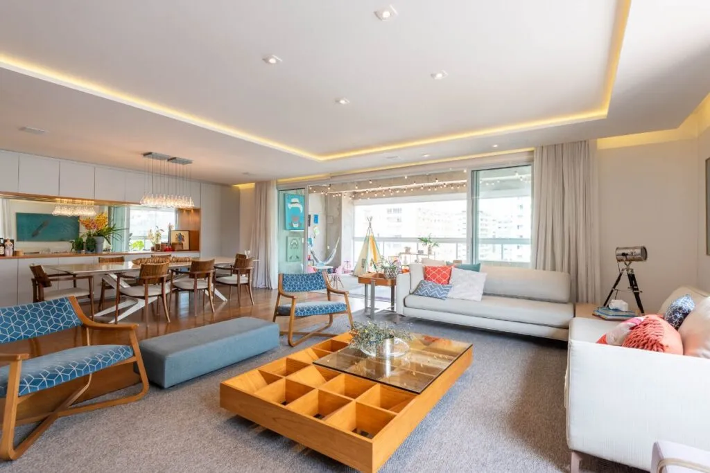 Apartamento com reforma cool e janelões piso teto. – AP2861