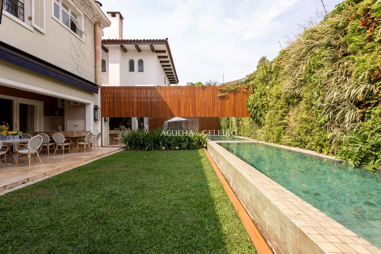 Aconchegante e bem localizada – CA1012