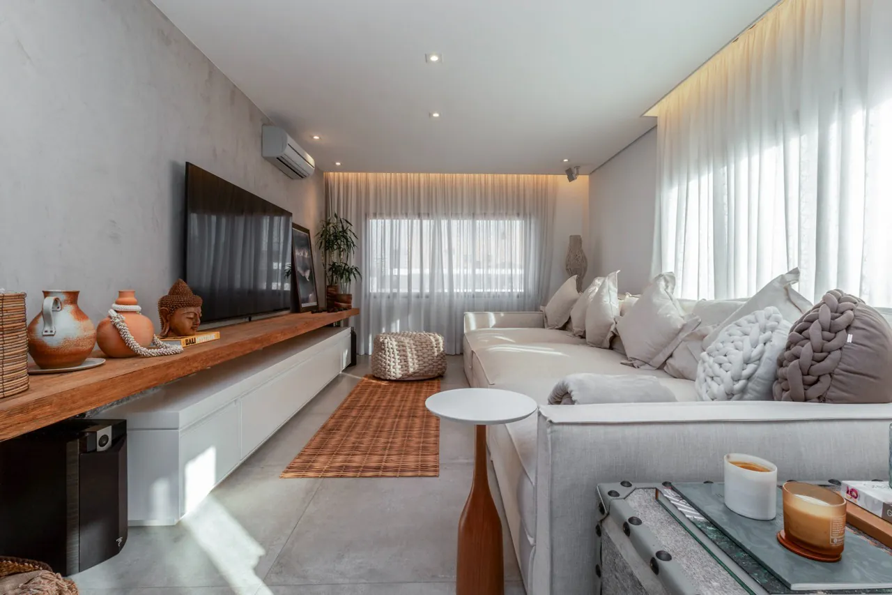 Cobertura no Itaim com super reforma. – CO0594