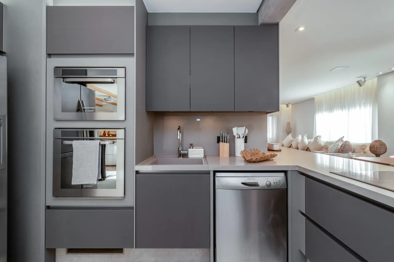 Cobertura no Itaim com super reforma. – CO0594