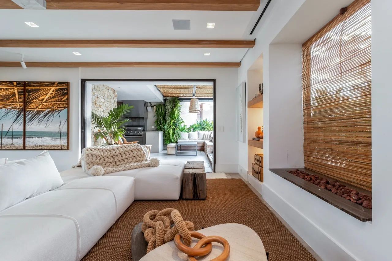 Cobertura no Itaim com super reforma. – CO0594