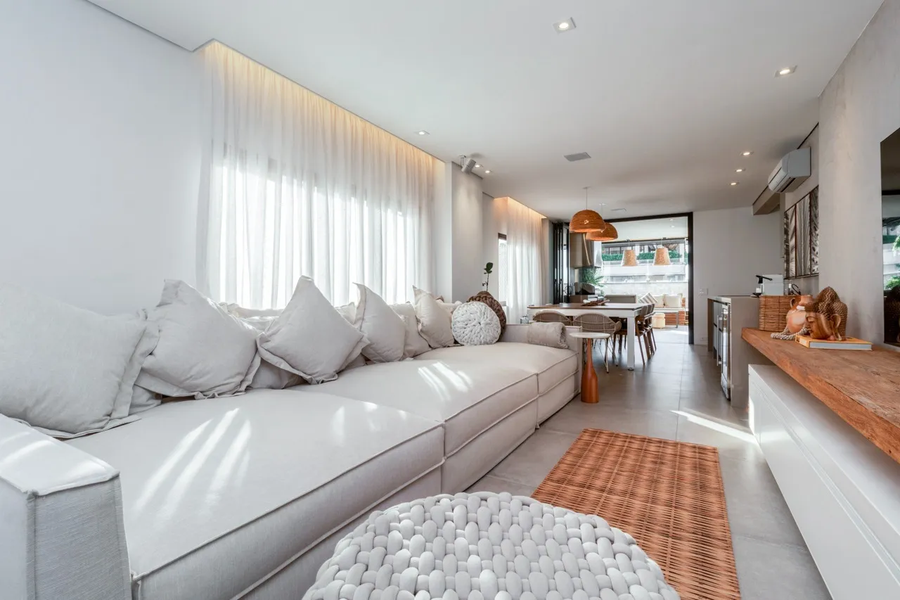 Cobertura no Itaim com super reforma. – CO0594