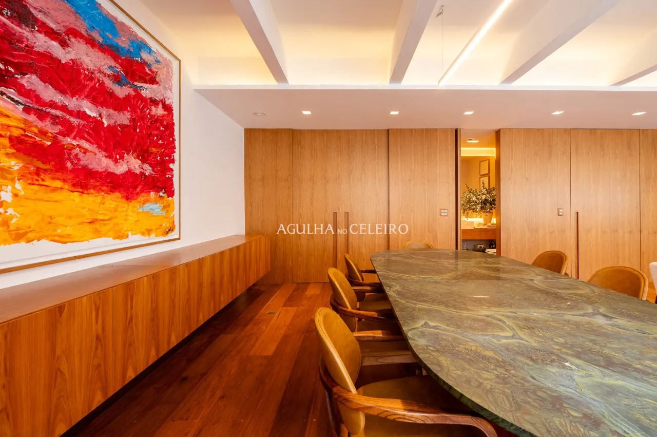 Apartamento todo reformado à venda no coração do Jardim América. – 12422