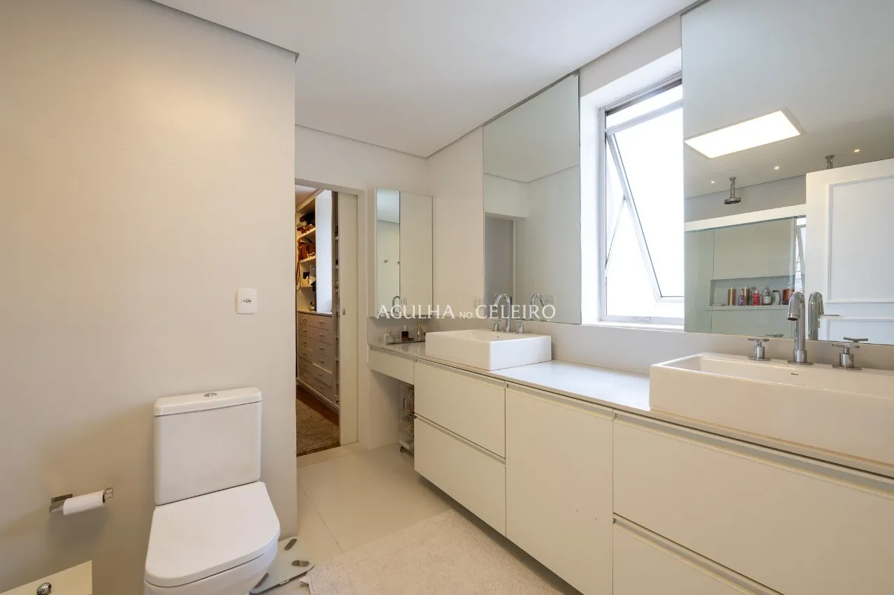 Apartamento todo reformado à venda no coração do Jardim América. – 12422