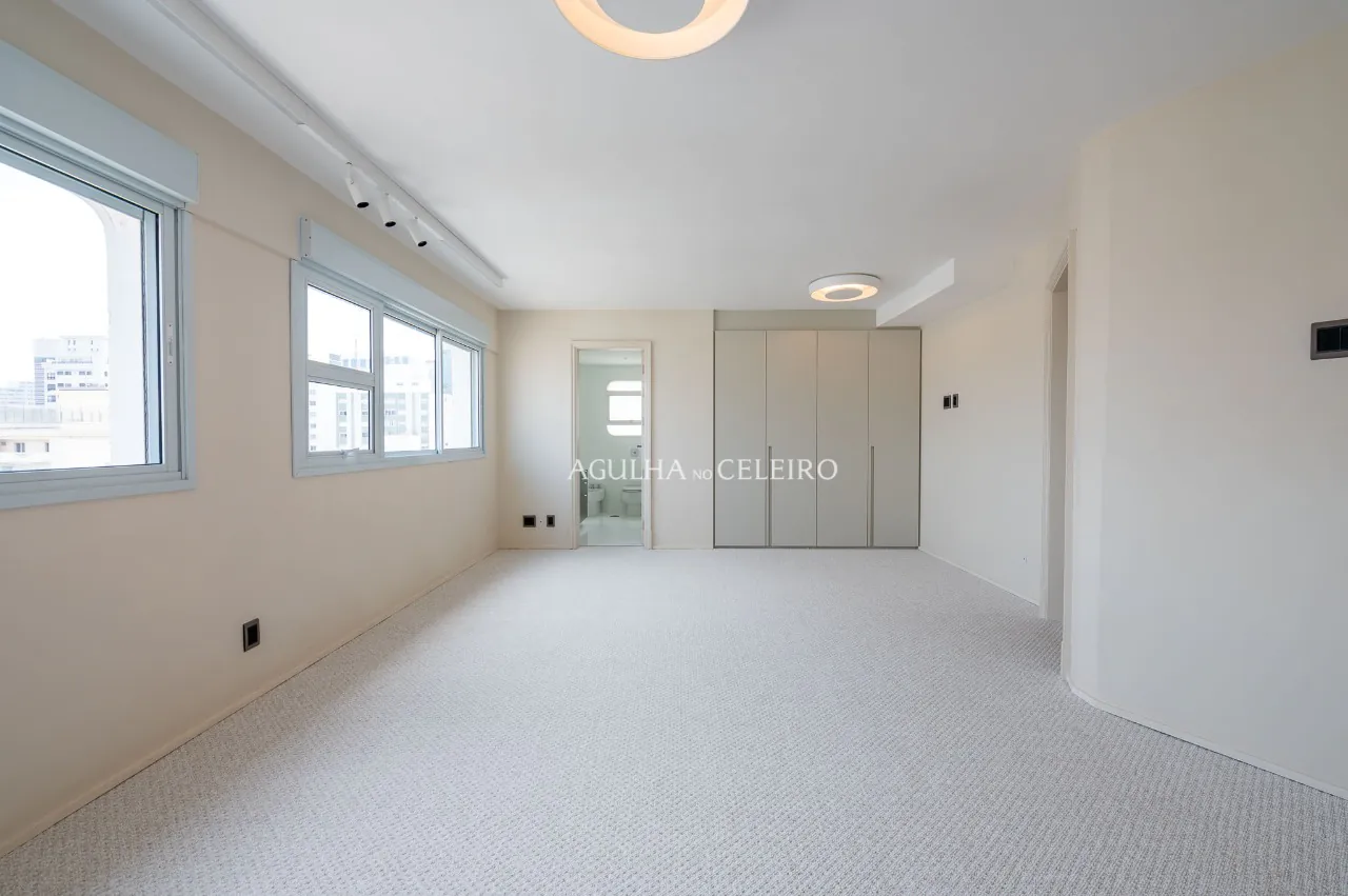 Cobertura com piscina e vista skyline à venda no Jardim América – 12898