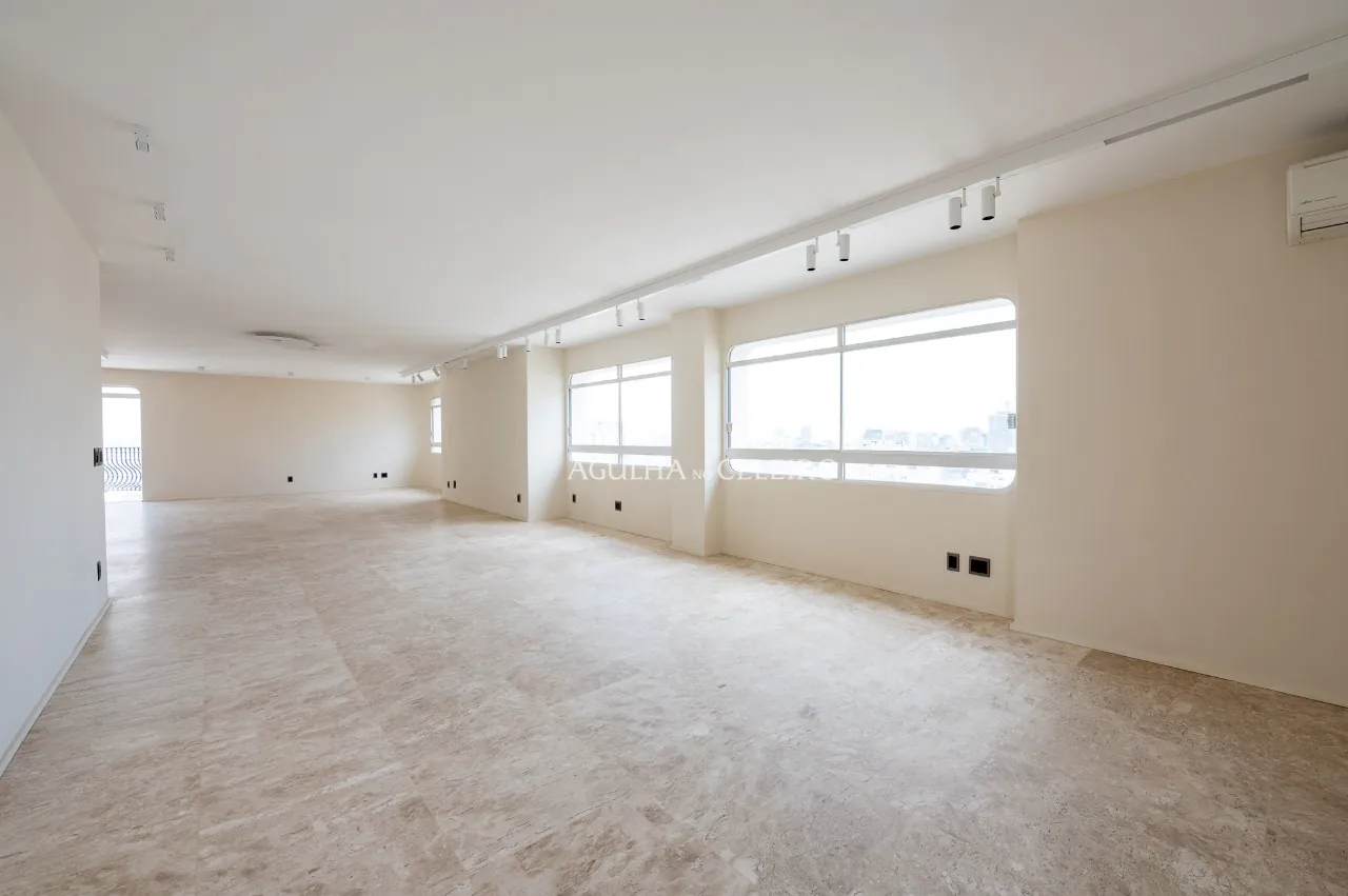 Cobertura com piscina e vista skyline à venda no Jardim América – 12898