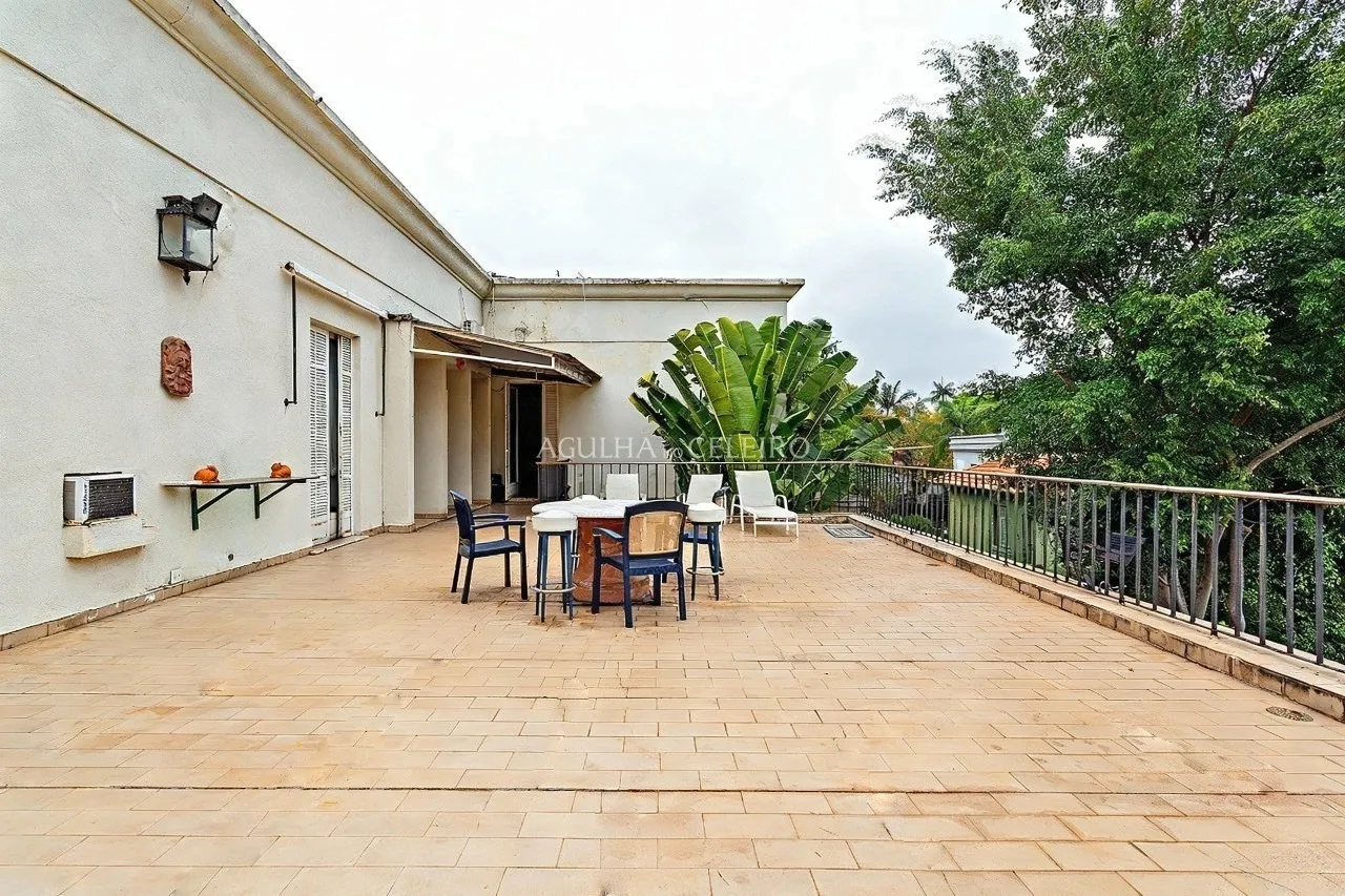 Casa maravilhosa à venda no Jardim América – 17581