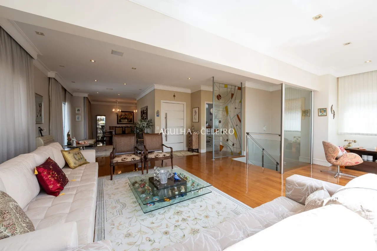 Apartamento espaçoso e ensolarado, à venda no Paraíso. – 17656