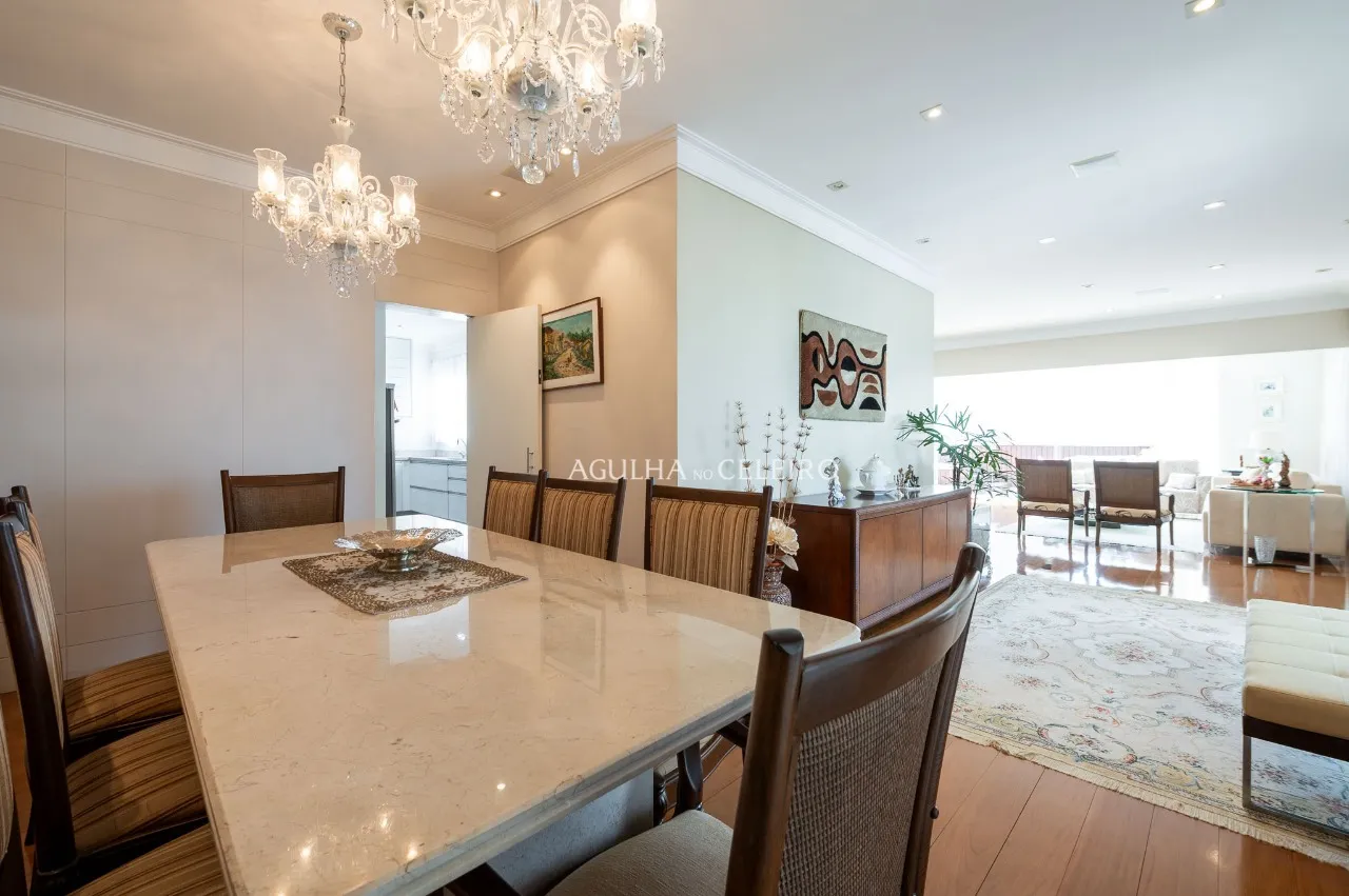 Apartamento espaçoso e ensolarado, à venda no Paraíso. – 17656