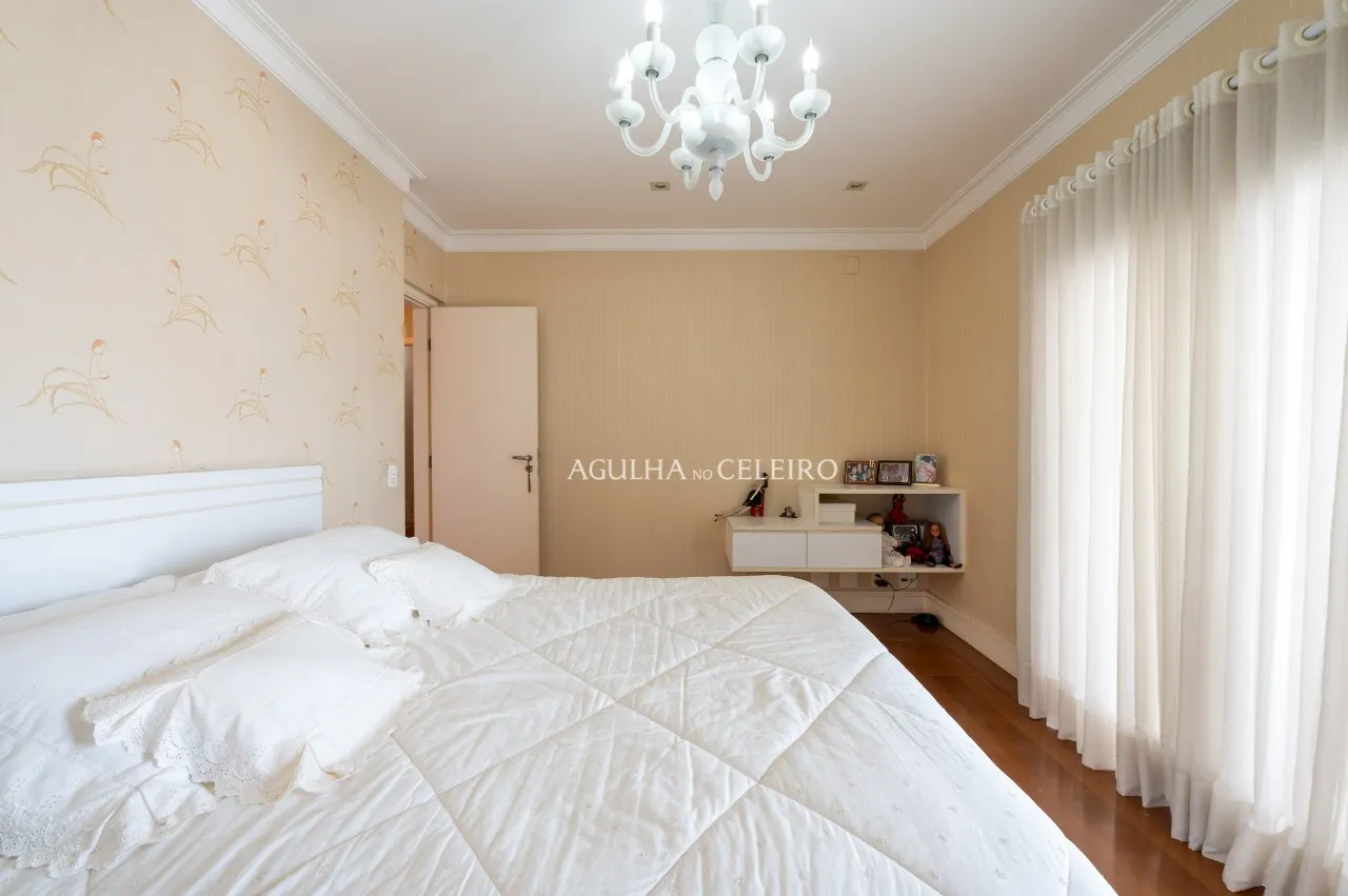 Apartamento espaçoso e ensolarado, à venda no Paraíso. – 17656