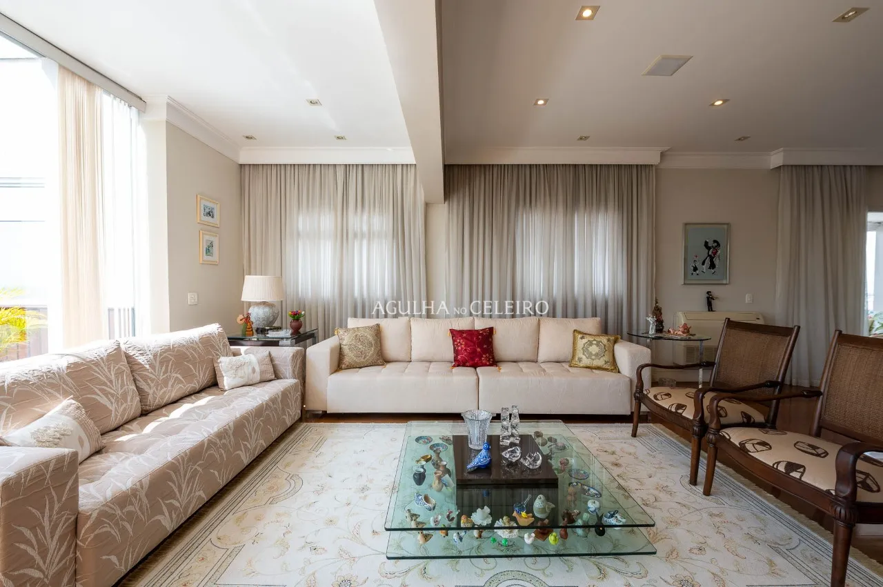 Apartamento espaçoso e ensolarado, à venda no Paraíso. – 17656