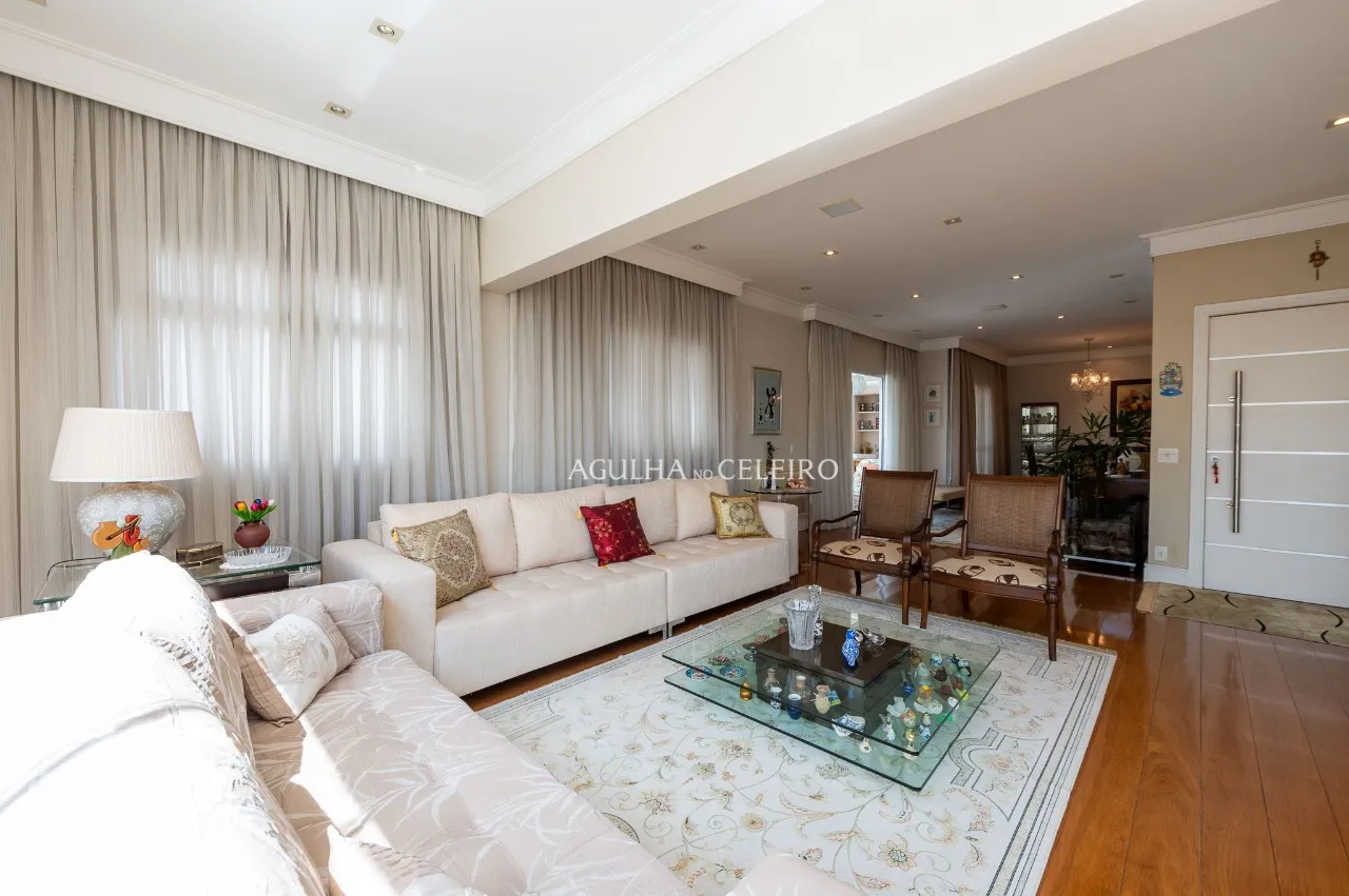 Apartamento espaçoso e ensolarado, à venda no Paraíso. – 17656