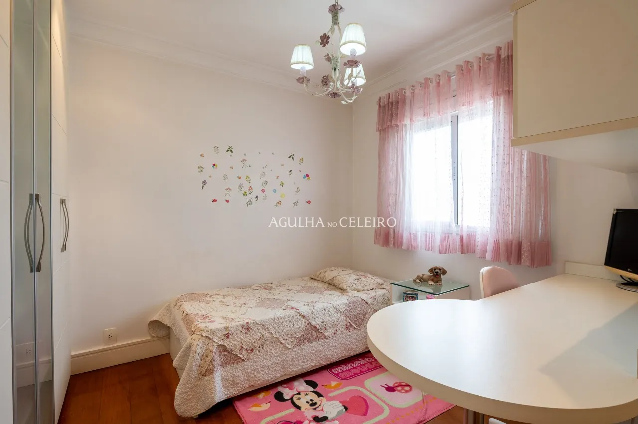 Apartamento espaçoso e ensolarado, à venda no Paraíso. – 17656