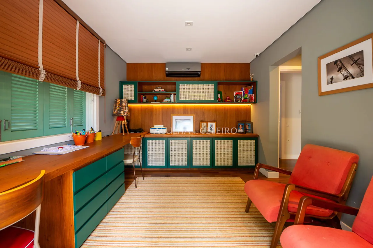 Belíssima casa no miolo do Jardim Guedala. – 17988