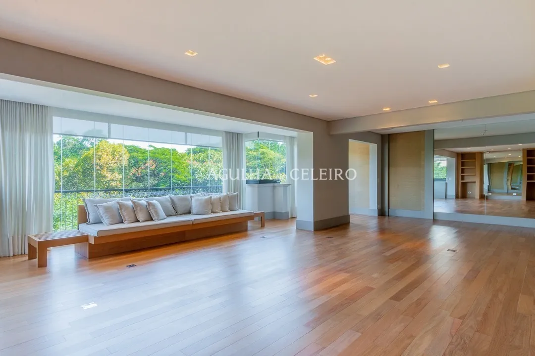 Sofisticado e único com vista espetacular para o Parque. – 18746