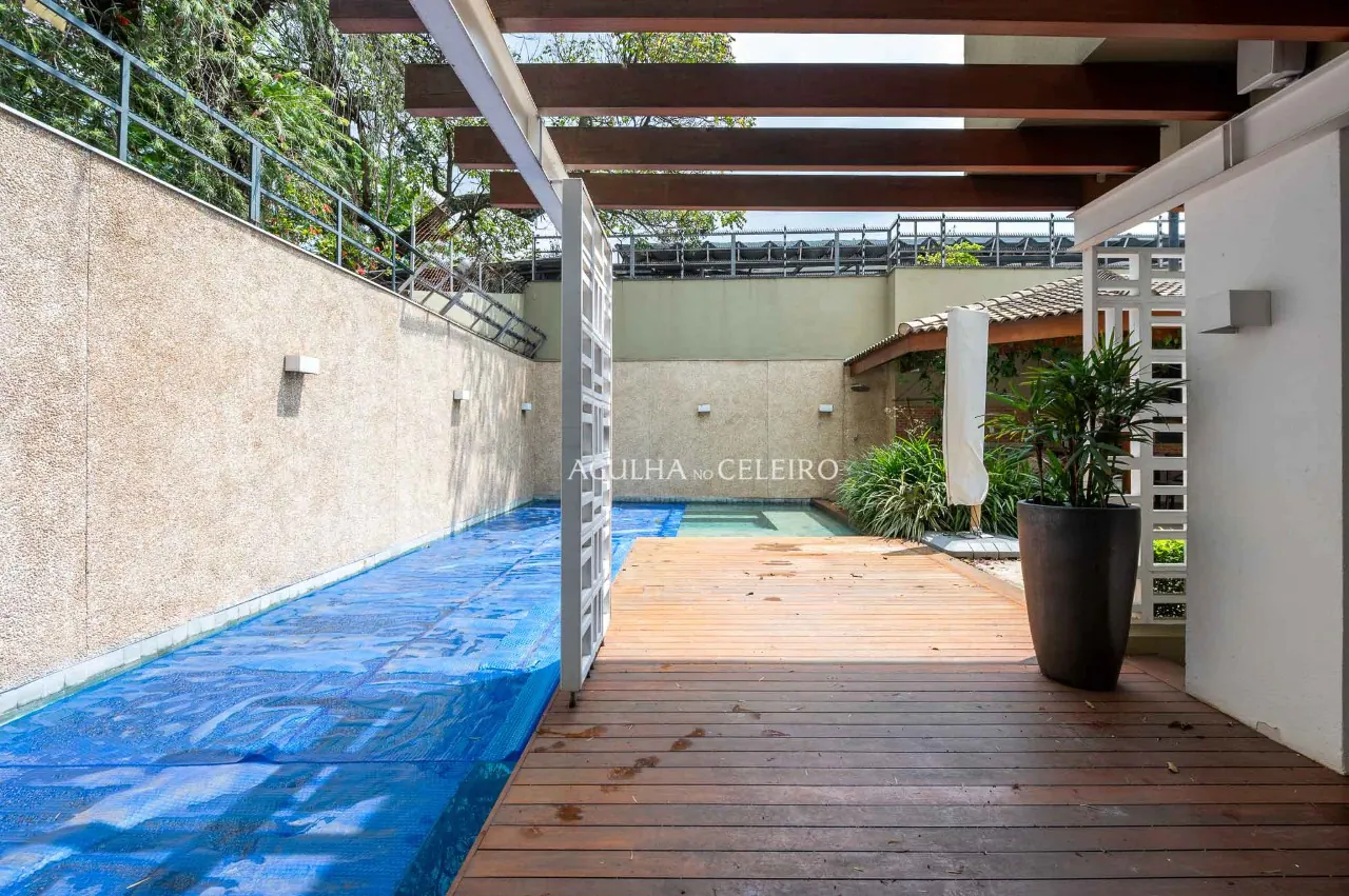 Casa com piscina à venda ou locação em Alto de Pinheiros – 19124