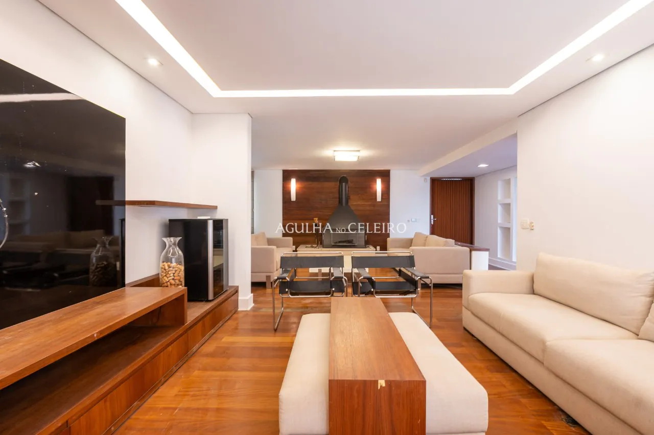 Casa com piscina à venda ou locação em Alto de Pinheiros – 19124