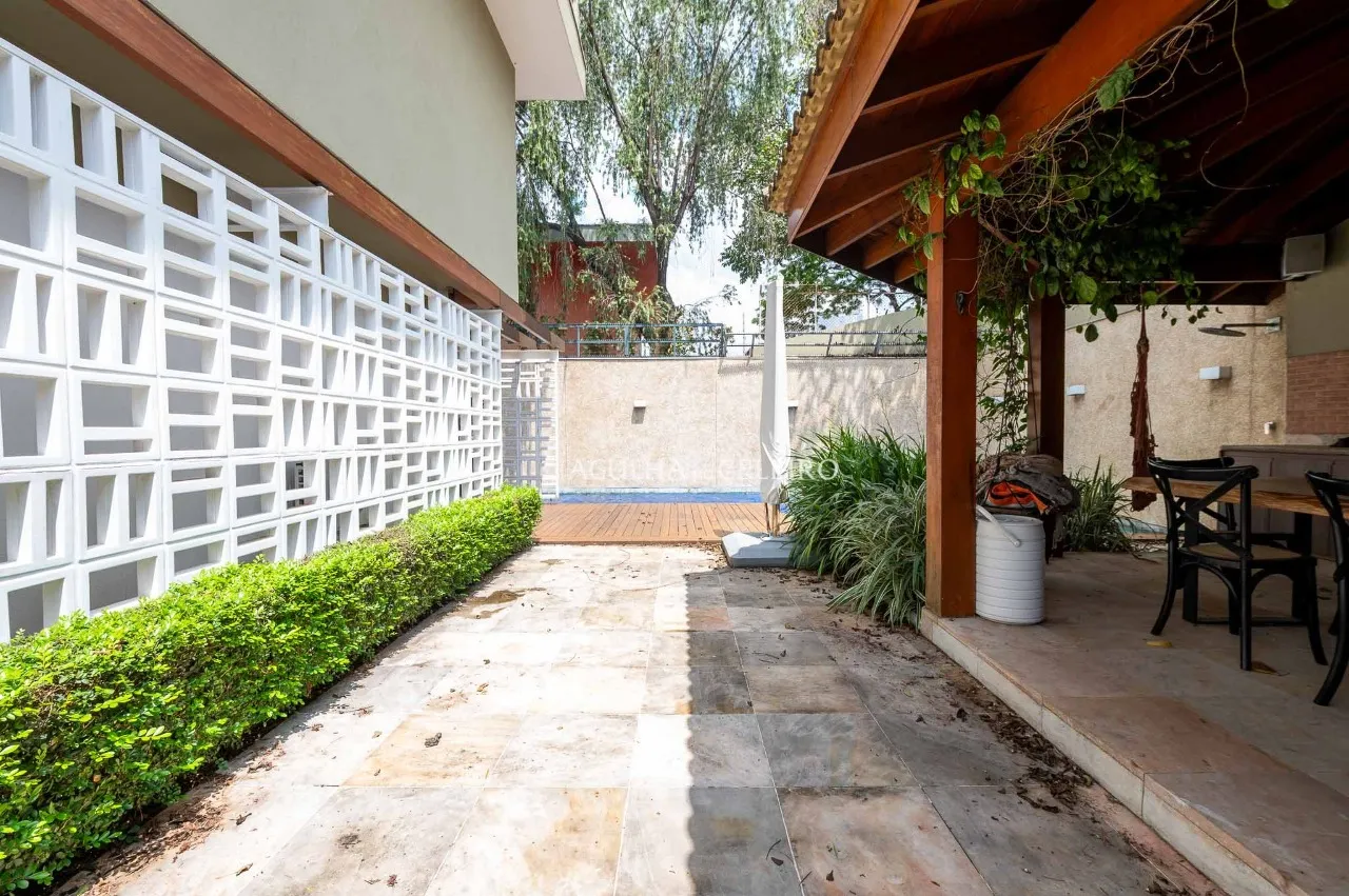 Casa com piscina à venda ou locação em Alto de Pinheiros – 19124