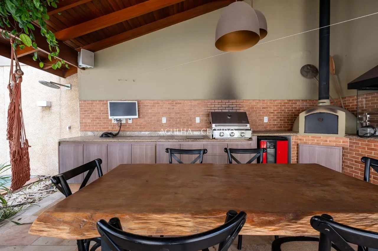 Casa com piscina à venda ou locação em Alto de Pinheiros – 19124