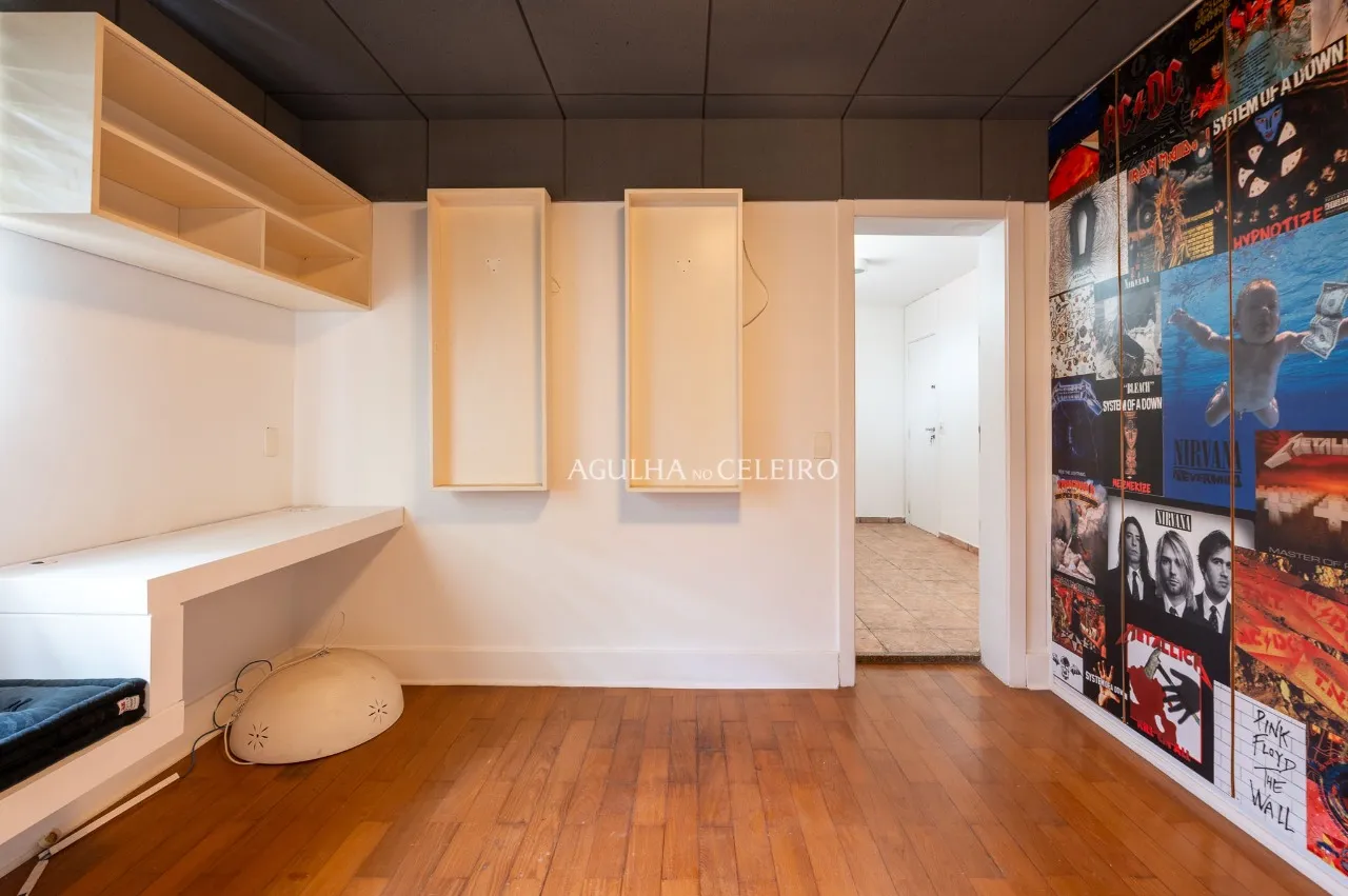 Casa com piscina à venda ou locação em Alto de Pinheiros – 19124