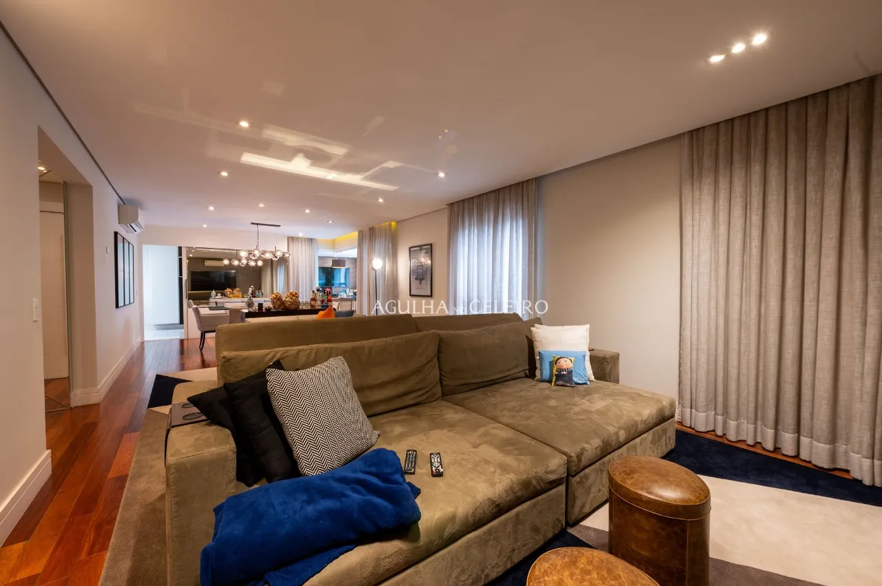 Um apartamento que une elegância, conforto e sofisticação em cada detalhe. – 20276