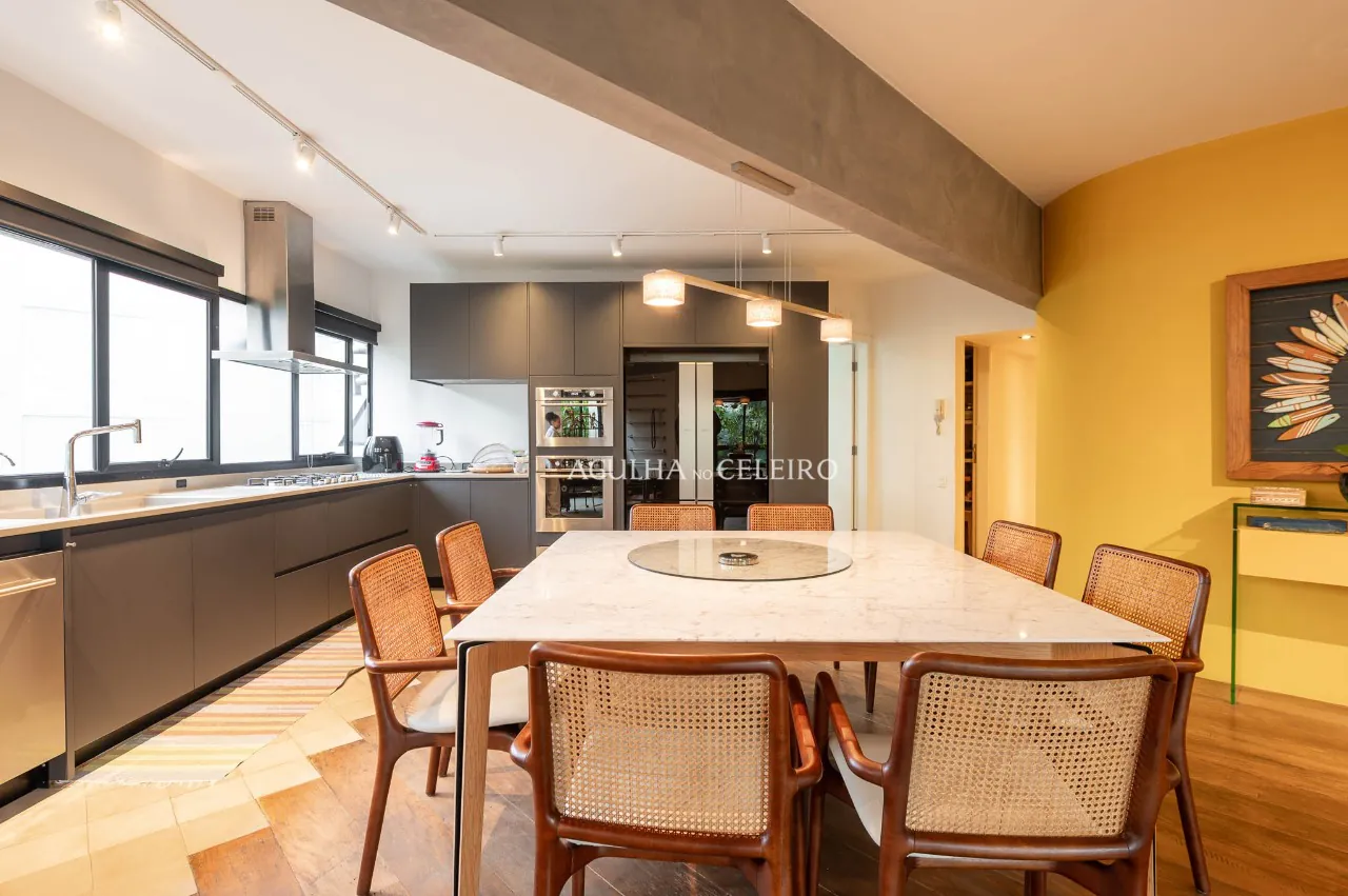 Lindo e moderno apartamento à venda em Moema. – 20525