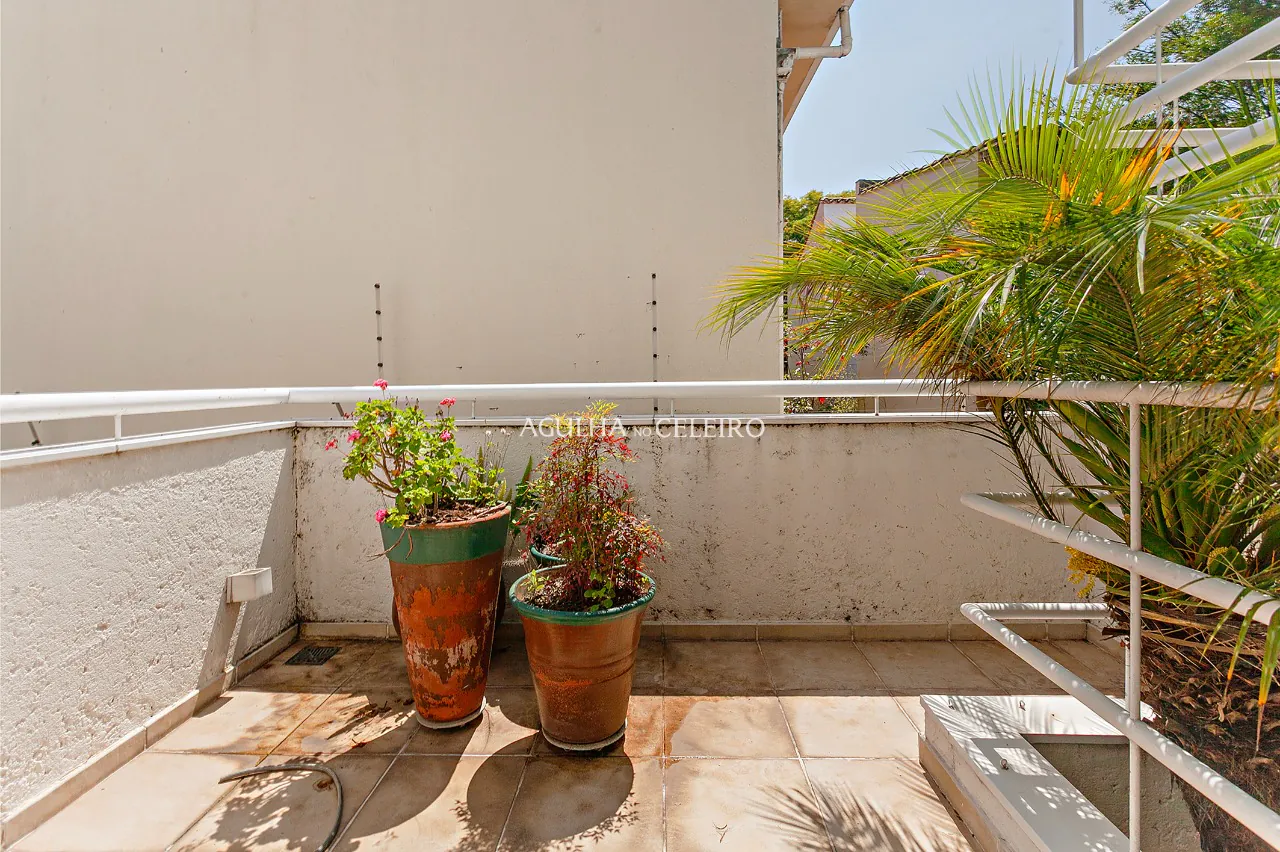 Casa com jardim à venda no Jardim Paulista. – 20571