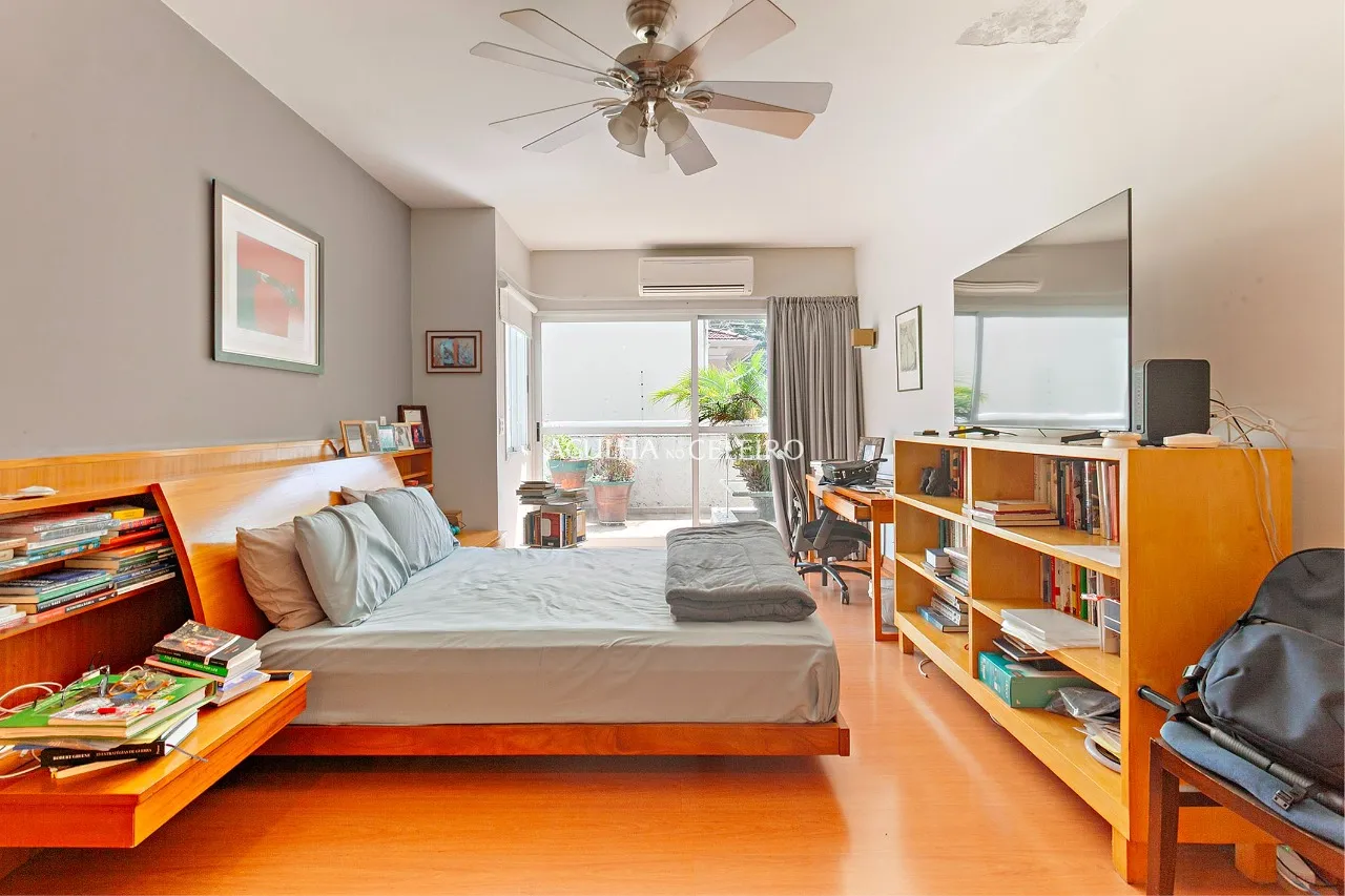 Casa com jardim à venda no Jardim Paulista. – 20571