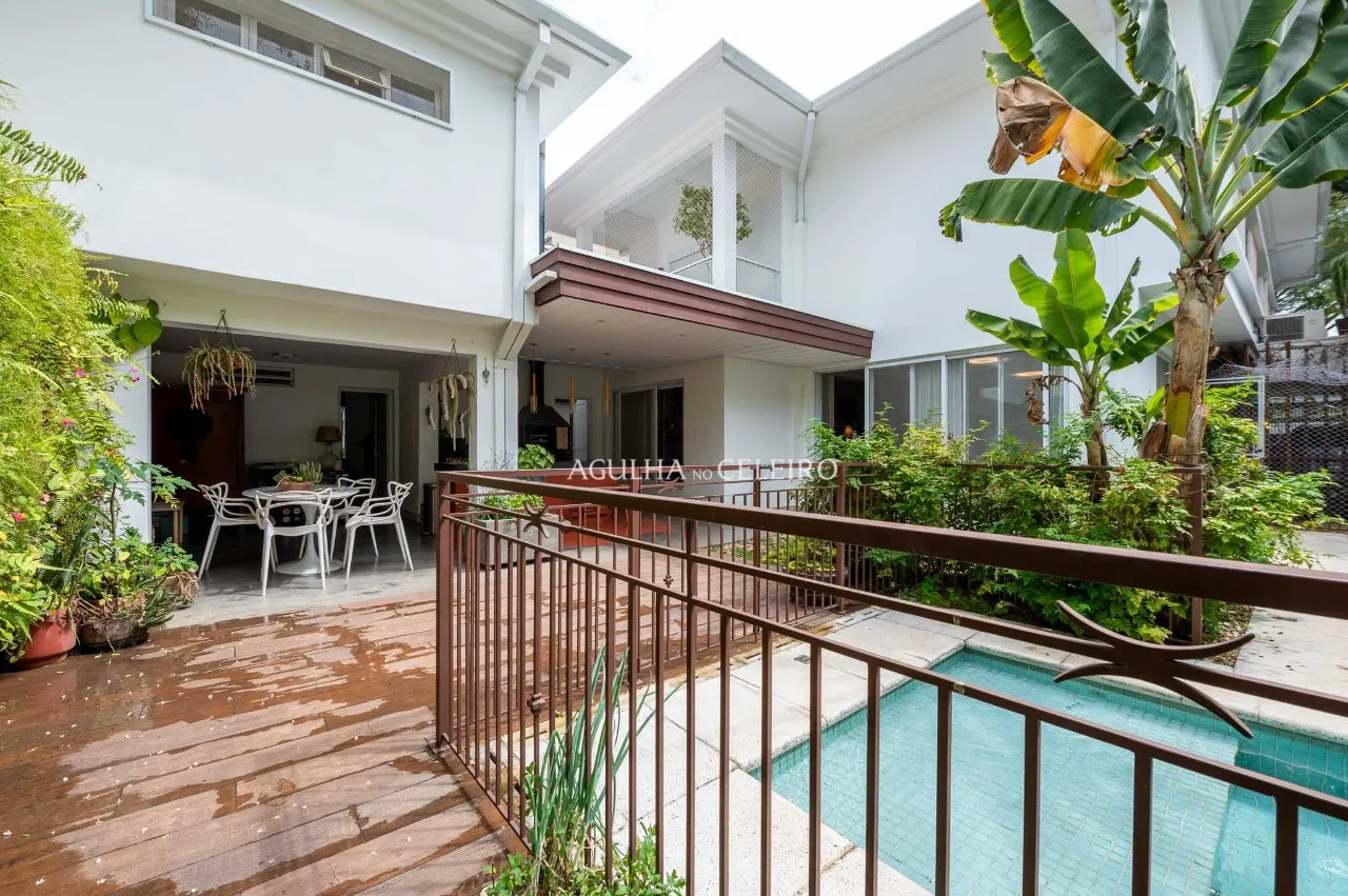 Casa com piscina para venda ou locação no Jardim Paulistano – 20597