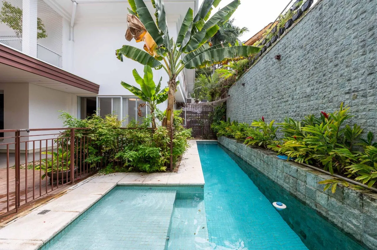 Casa com piscina para venda ou locação no Jardim Paulistano – 20597
