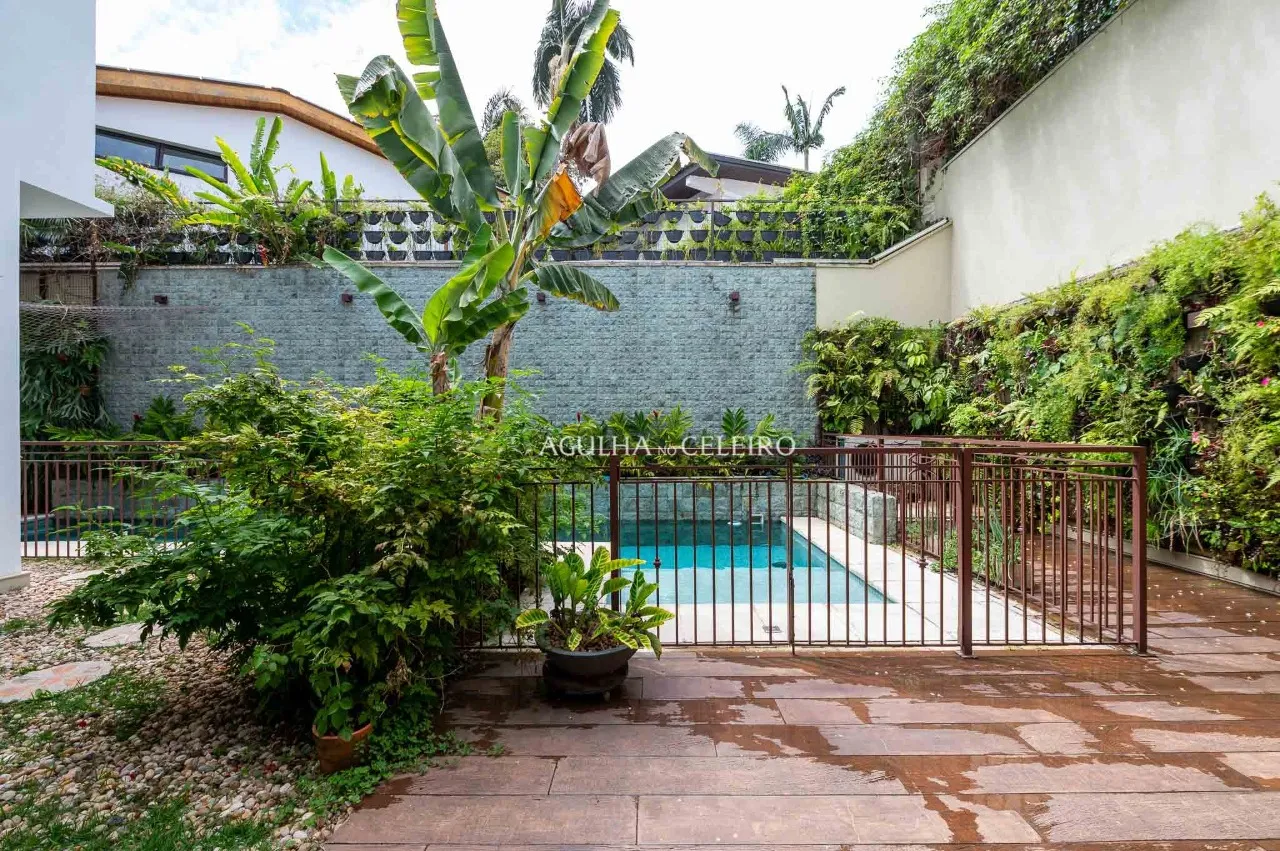 Casa com piscina para venda ou locação no Jardim Paulistano – 20597