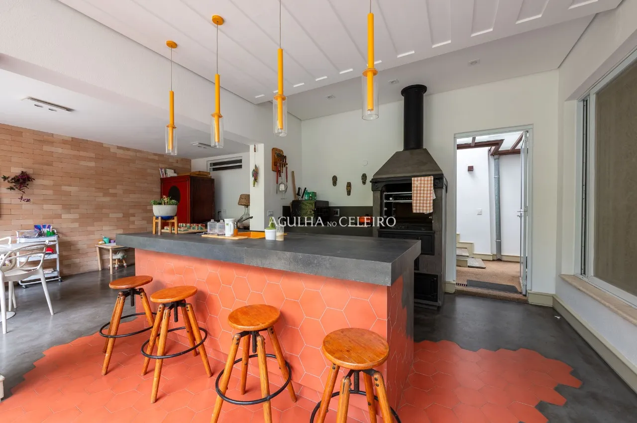 Casa com piscina para venda ou locação no Jardim Paulistano – 20597