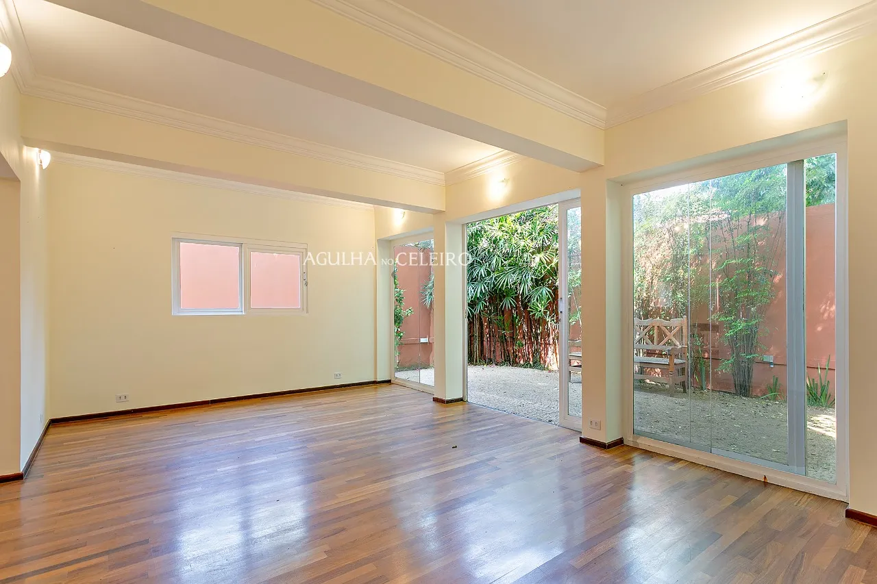 Casa Moderna para venda ou locação no Jardim Paulistano. – 20689