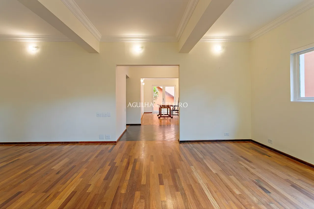 Casa Moderna para venda ou locação no Jardim Paulistano. – 20689