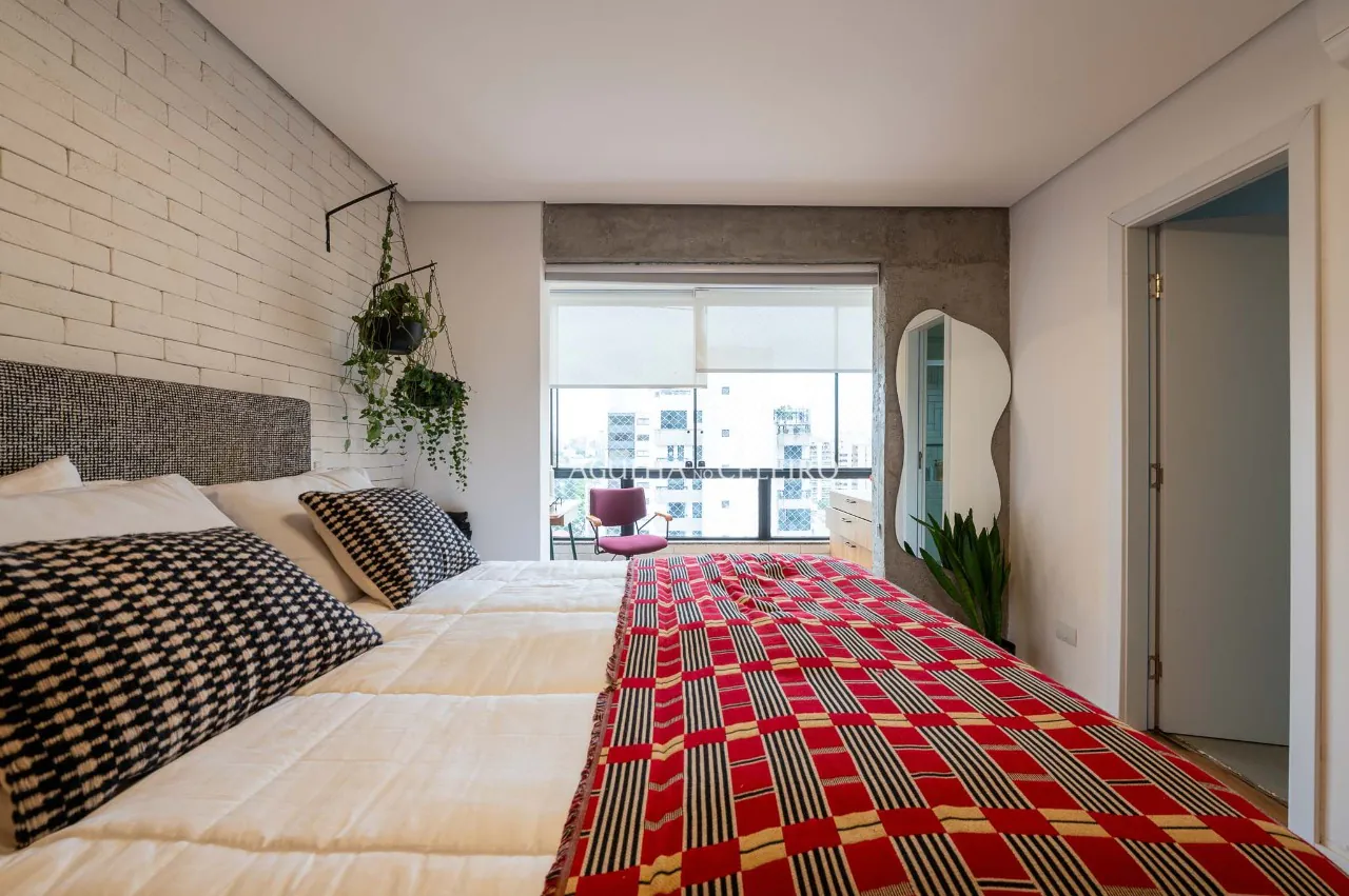 Apartamento com reforma diferenciada em Moema – 20740