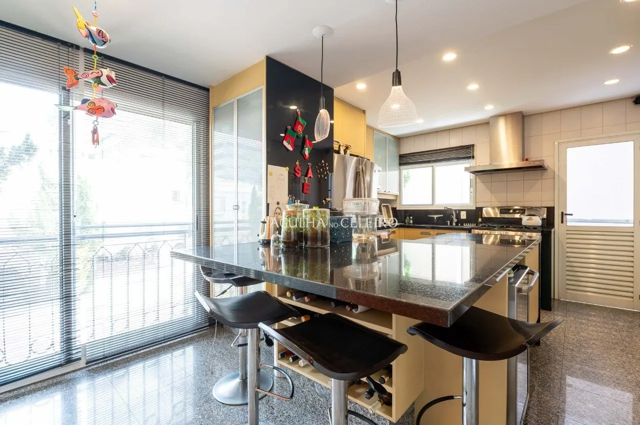 Casa de condomínio com piscina para alugar em Cidade Jardim – 20828