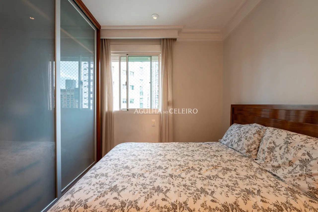 Charmoso apartamento neoclássico no Campo Belo – 20839